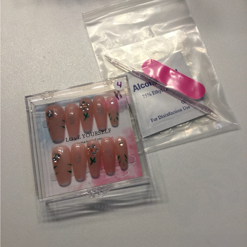 Brand New Hand Made Press On Nails  4